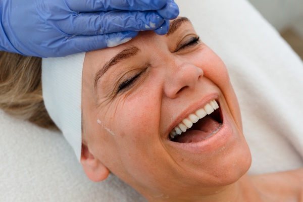 begeleidende afbeelding bij de BioRePeel Glow